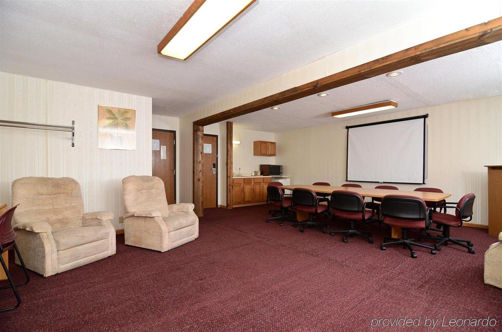 Hotel Ramada By Wyndham Effingham Negocio foto
